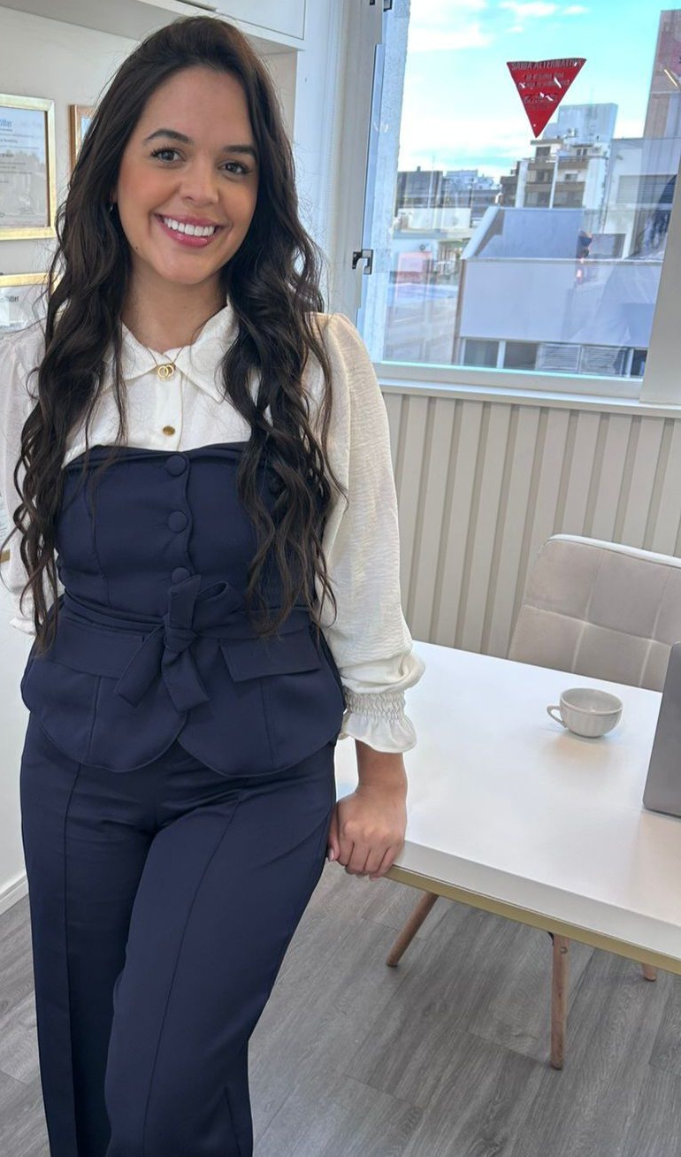 Dra. Danielle Silveira